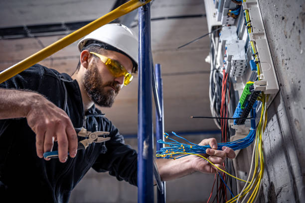 Best Emergency Electrical Repair  in Henderson, LA